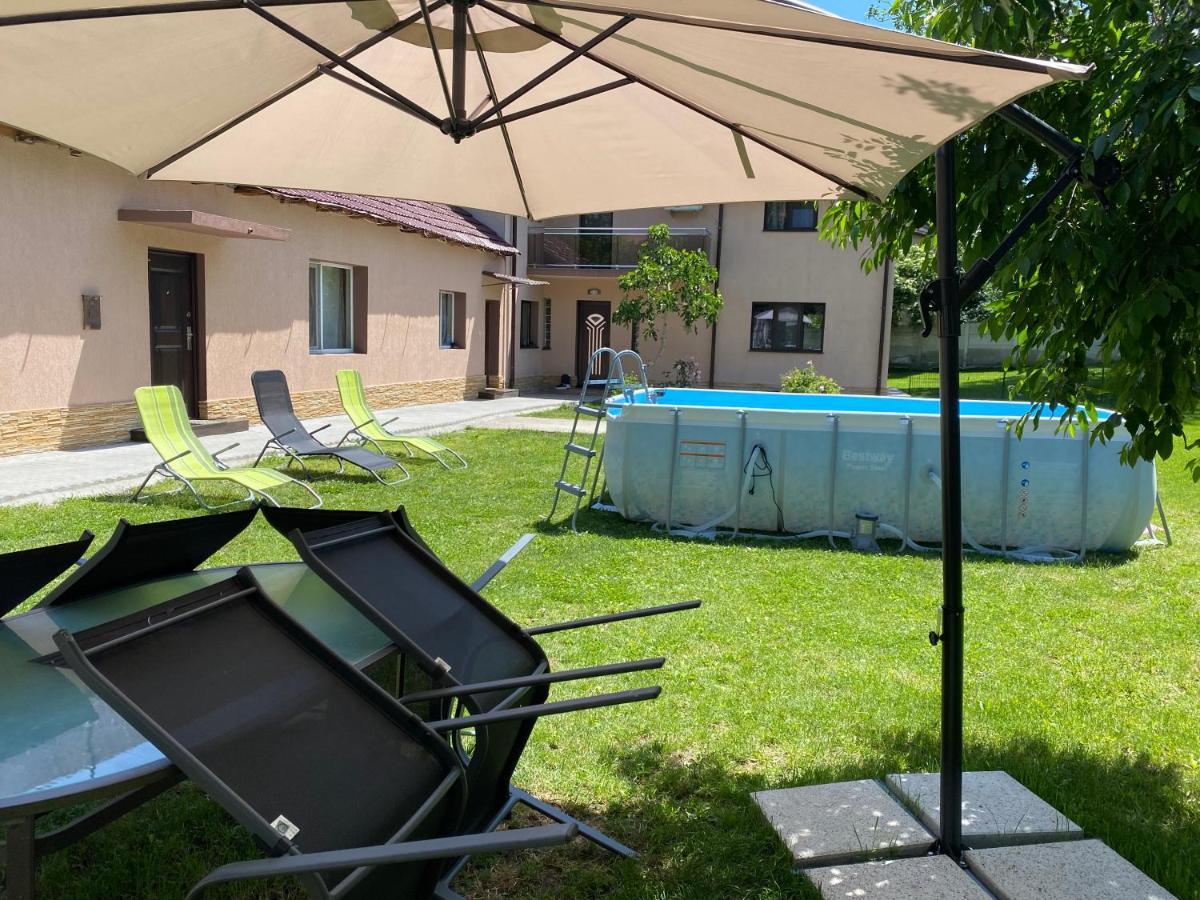 Amazing 1 Bed Flat Apartment Craiova Luaran gambar